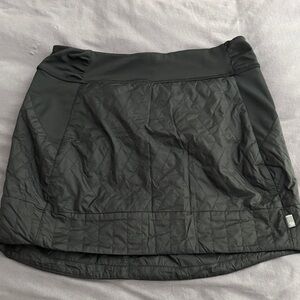 Mountain Hardwear Black Quilted Mini Skirt